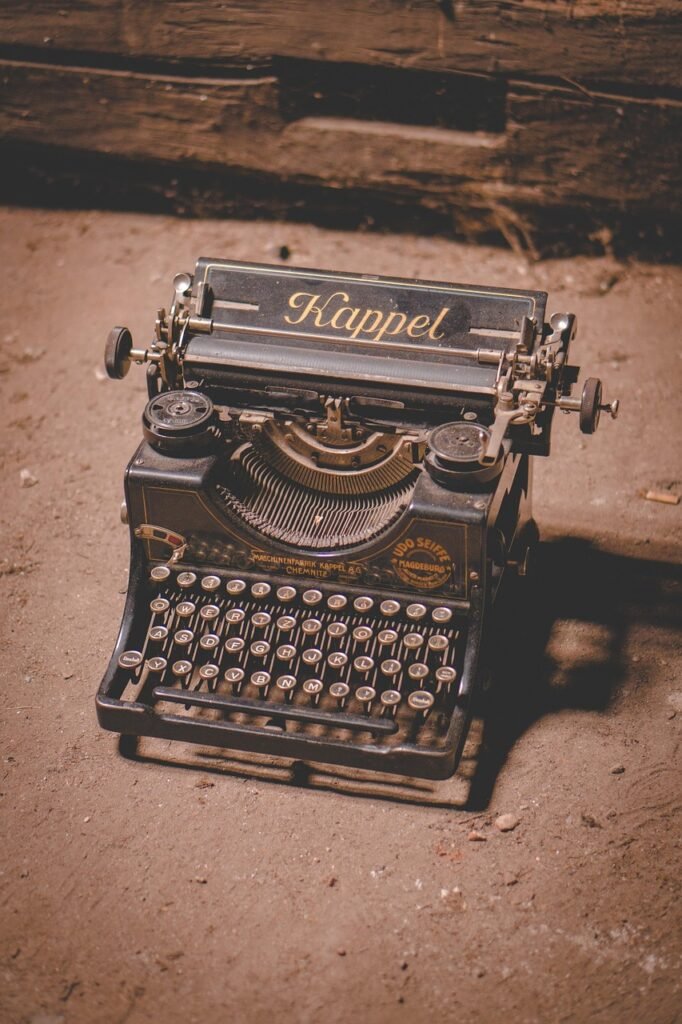 typewriter, writing, text, writer, old, retro, machine, write, office, paper, nostalgia, author, book, letter, news, journalism, black, keyboard, letters, journalist, editor, newsroom, typewriter, writer, write, journalist, journalist, journalist, editor, editor, editor, editor, editor